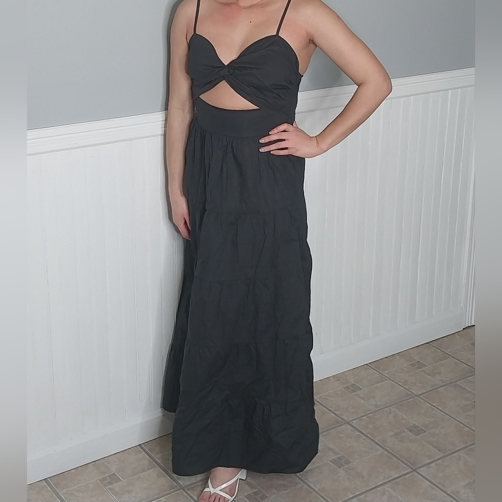 Chic Black Cut-Out Maxi Dress for Cocktail Nights